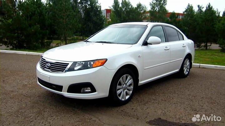 Лобовое стекло на Kia Magentis 08-10г