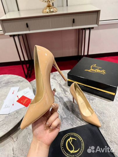 Женская Туфли Christian Louboutin kite