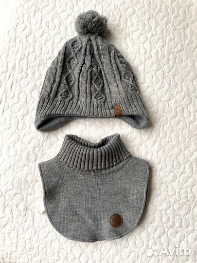 Шапочка и манишка H&M