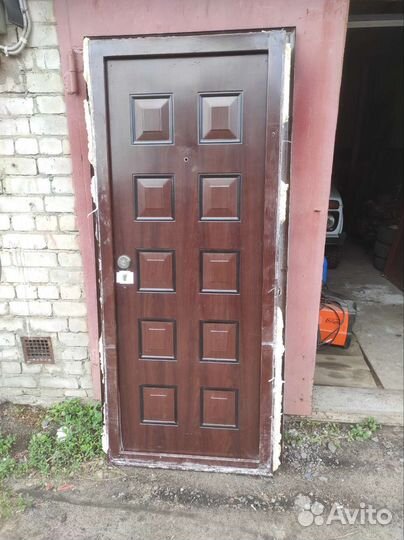 Металлическая дверь бу 860 2050 левая