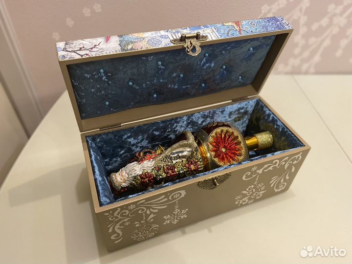 Короб для хранения верхушки для елки