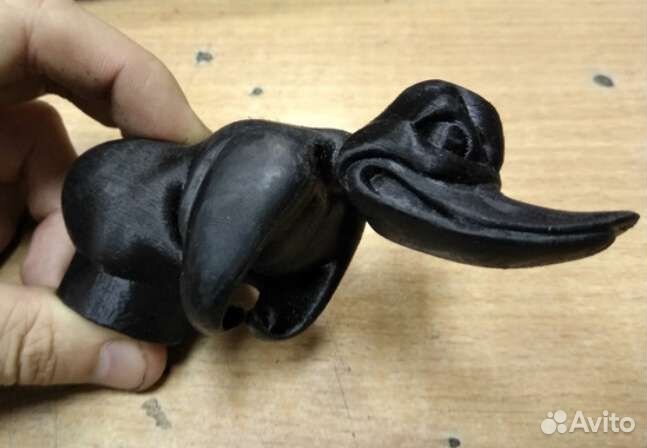 Злая утка на капот