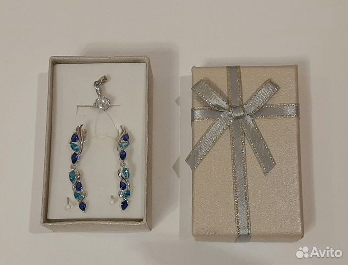 Серебряные серьги, кулон с фианитами Kari с биркой