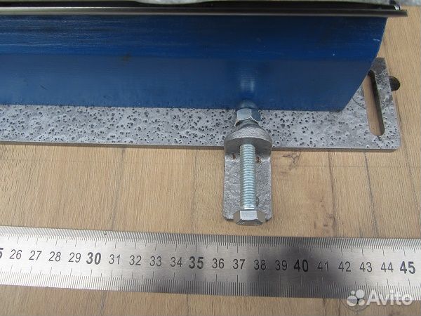 Приспособление для заточки ножей рейсмусов,фуганка