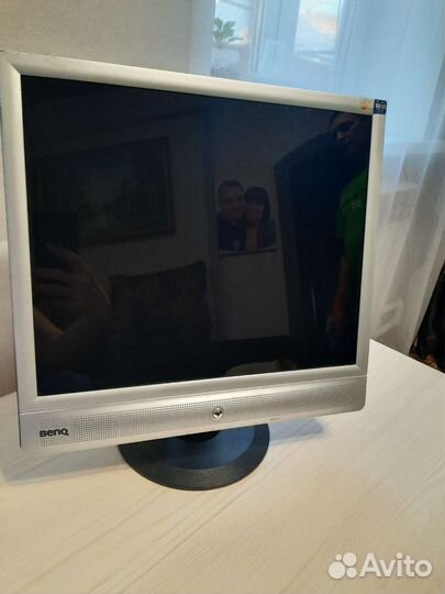 Монитор benq Q7C4