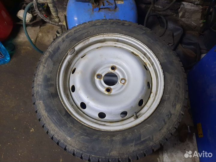 Pirelli Ice Zero 185/65 R15 92T