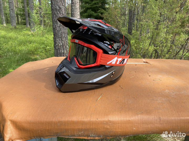 Кроссовый шлем Ataki