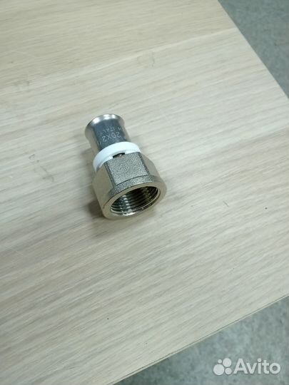 Фитинги опресовочные для мет.пласта. TIM