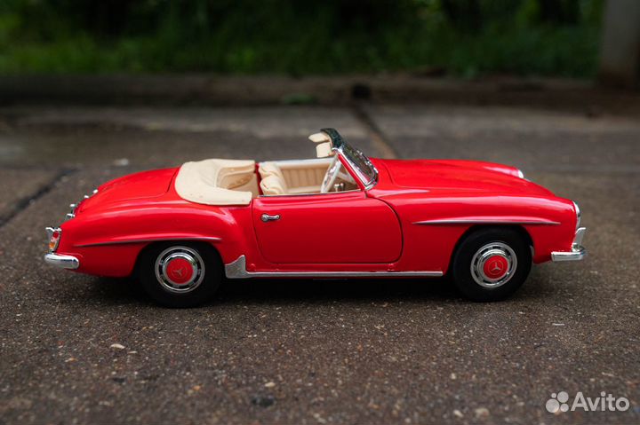 Mercedes-Benz 190SL 1:18 Maisto