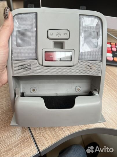 Плафон освещения салона Kia Cerato