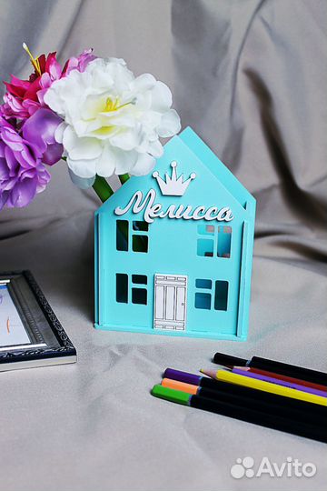 Карандашница домик