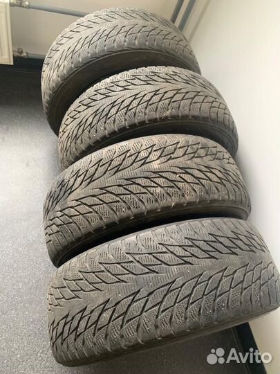 Nokian Tyres Hakkapeliitta R2 225/55 R17