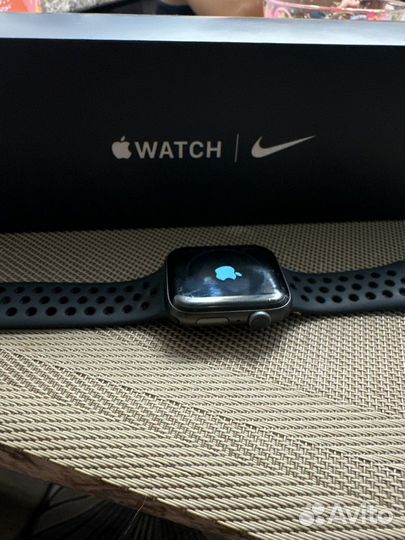 Часы apple watch 5 44 mm nike