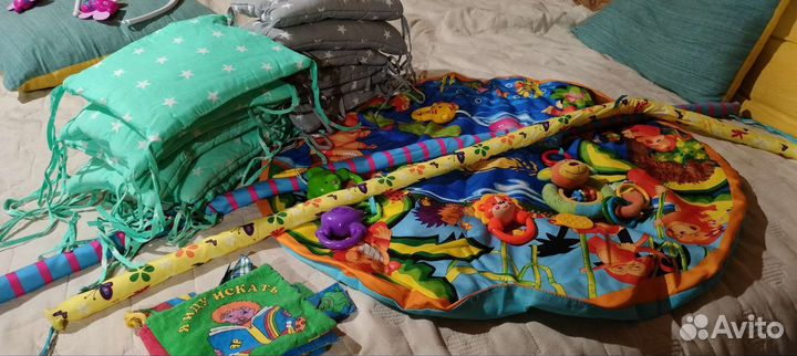 Музыкальная игрушка на кроватку