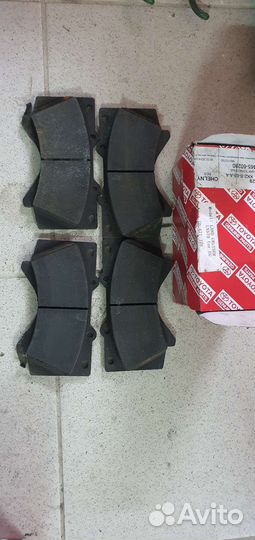 Тормозные колодки для Lexus 570 б/у