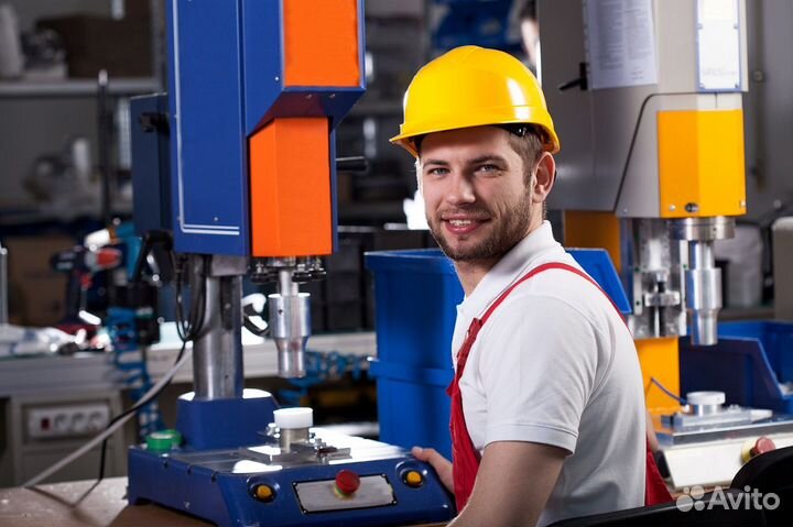 Рабочий по зачистке металла