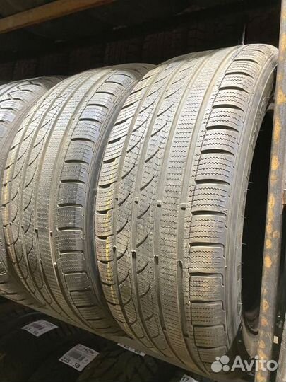 Tracmax Ice-Plus S210 235/55 R17 103S
