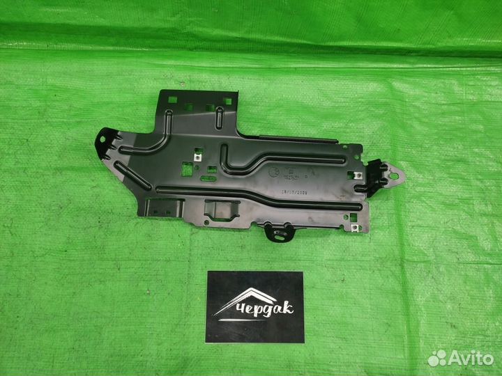 Кронштейн Audi Q7