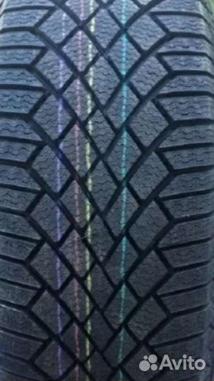 Continental ContiVikingContact 7 235/45 R18 98T