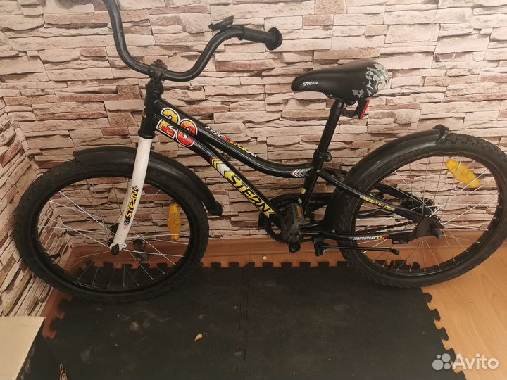 Велосипед, шлем, снегокат,скейт детский бу