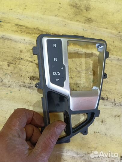 Накладка индикатора переключения Audi A4 B9 2015