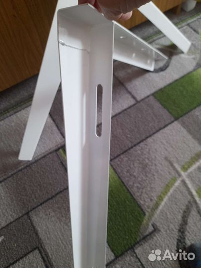 Кронштейн для полок