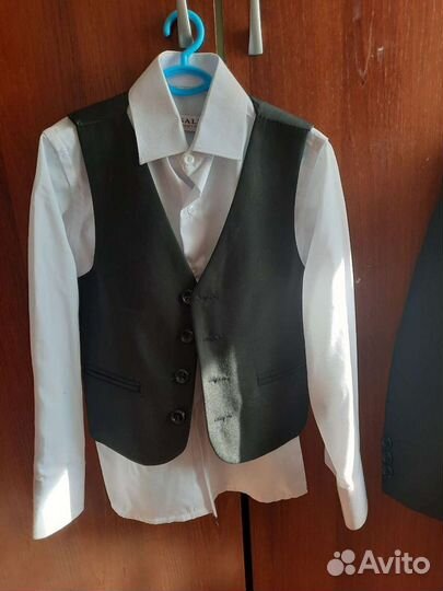 Школьный костюм