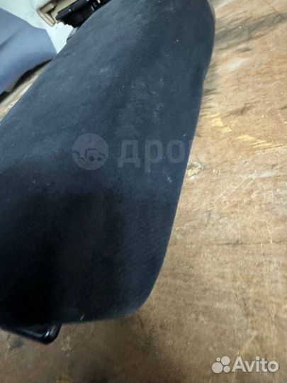 Подлокотник Honda Accord CL7 K20A 2007