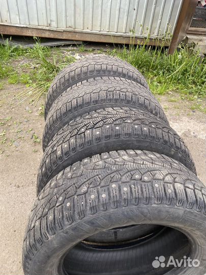 Pirelli Carrier Winter 225/55 R16