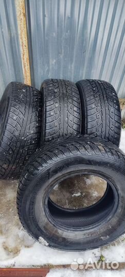 Kumho I'Zen RV Stud KC16 265/70 R16