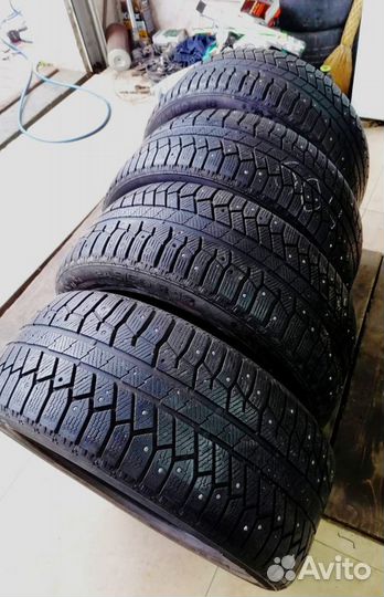 Continental ContiWinterViking 2 245/50 R18 100T