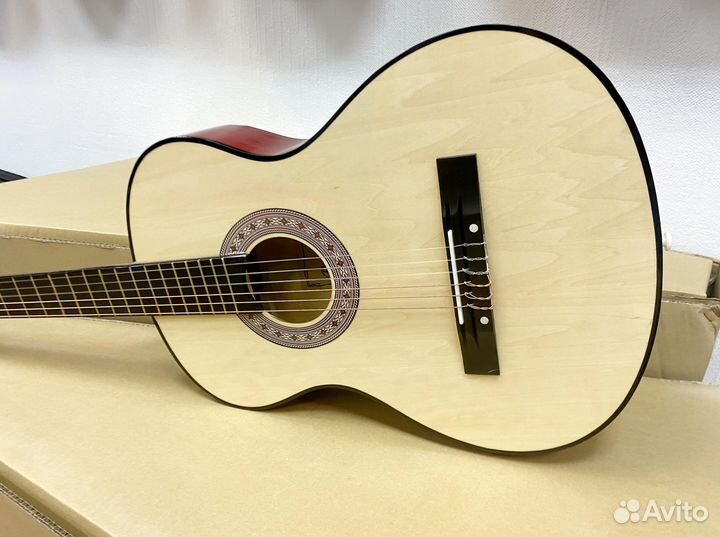 Гитара новая