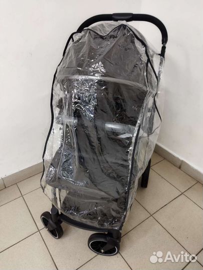 Новая надежная коляска с перекидной ручкой