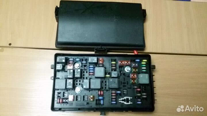 Блок предохранителей новый Chevrolet Cruze Orlandо