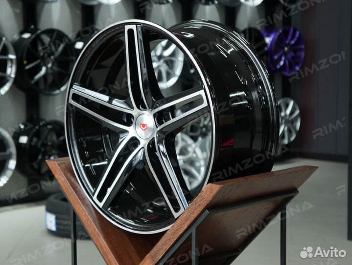Литые диски Vossen R17 для Mitsubishi. Рассрочка