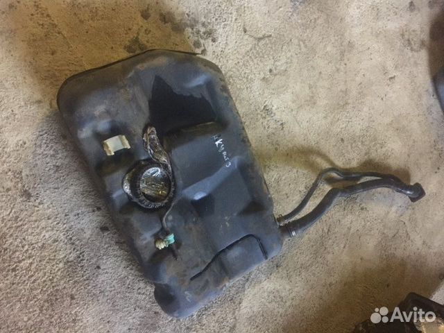 Бензобак Hyundai Accent G4EC 2006