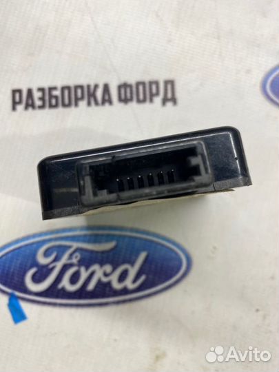 Блок управления антенной Ford Mondeo 5 седан 2.5