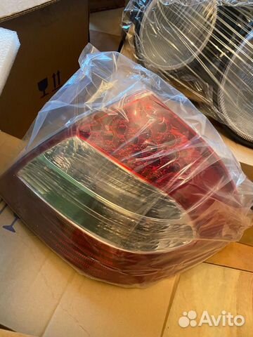 Задние фары Mercedes-benz W211