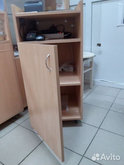 Шкафы, тумбочки