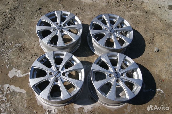 Литые диски Tech Line Neo R15 4x100 цо 60.1