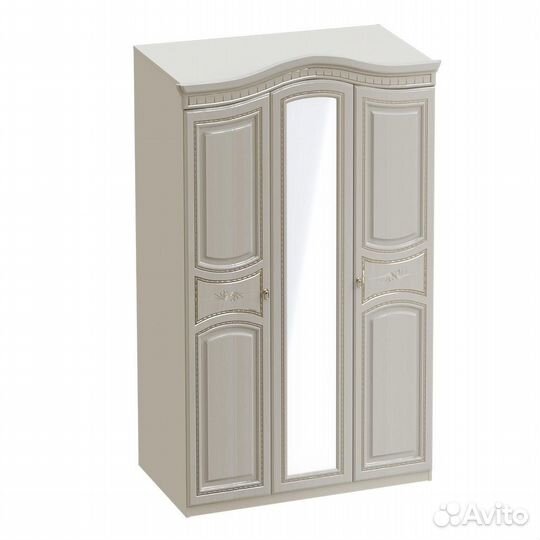 Шкаф в классическом стиле