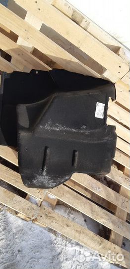 Mercedes w210 обшивка багажника слева седан