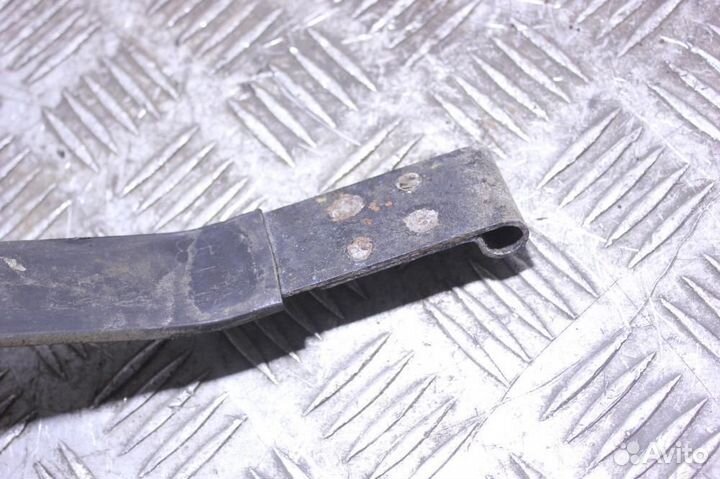 Крепление бензобака Toyota Camry v40