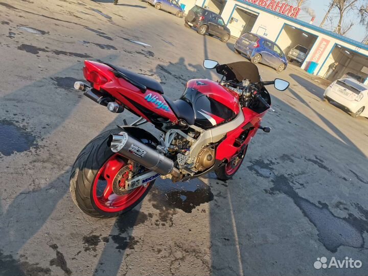Продам Мотоцикл Kawasaki Ninja zx9r