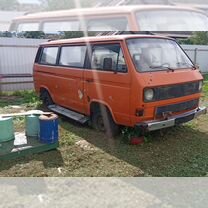 Volkswagen Transporter 1.6 MT, 1982, битый, 10 000 км, с пробегом, цена 130 000 руб.