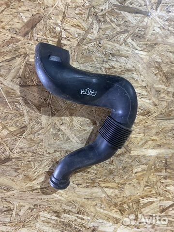 Патрубок воздушного фильтра Skoda Fabia 2 07-15