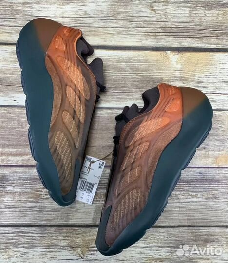 Adidas Yezzy Boost 700 V3 Copper Fade