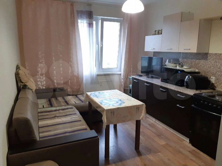 1-к. квартира, 42 м², 3/18 эт.