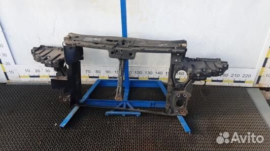 Передняя панель крепления облицовки (телевизор) vo