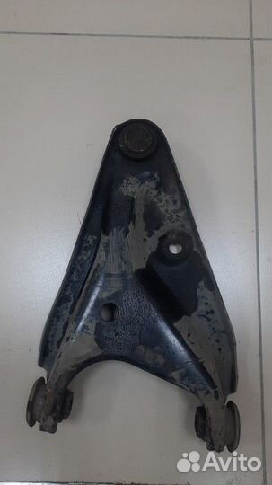 Рычаги подвески передний левый Renault Logan